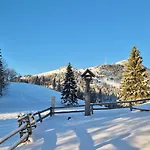 Pod Smreko Alpesi faház Cerklje na Gorenjskem